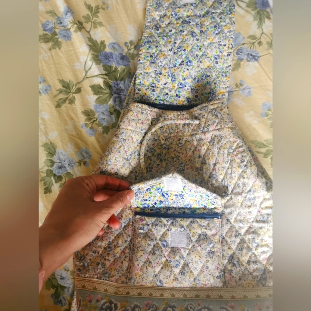 Floral Quilted Backpack - Picture 6 of 7